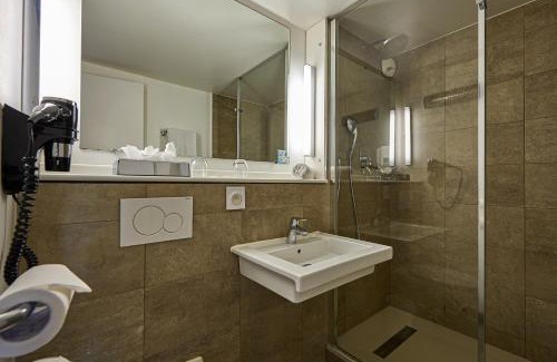 Merignac Hotel | Pet-Friendly Kyriad Bordeaux - Merignac Aéroport Hotel