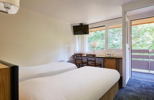 Herouville-Saint-Clair Hotel | Pet-Friendly Comfort at Kyriad Caen Nord - Hérouville-Saint-Clair