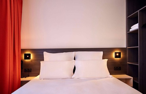 Combs-la-Ville Hotel | Comfortable Stay at Kyriad Combs-la-Ville - Senart