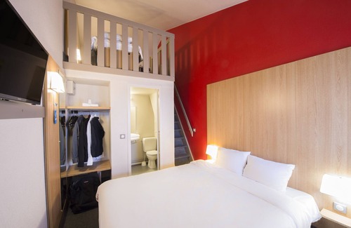 Chasseneuil-du-Poitou Hotel | Comfortable Stay at Kyriad Direct Poitiers - Gare du Futuroscope