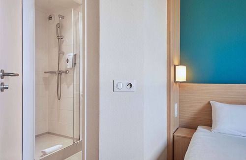 Saint-Avit Hotel | Inviting Kyriad Direct Mont De Marsan - St Avit Awaits You