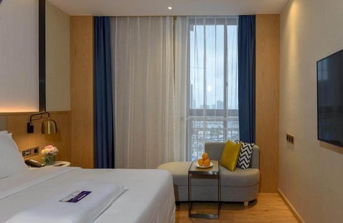 Hantai District Hotel | Discover Kyriad Hanzhong Railway Station: Family-Friendly Stays