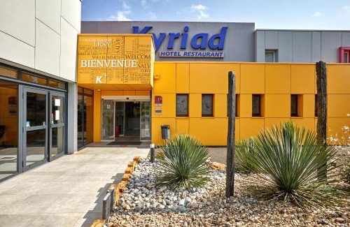 La Roche-sur-Yon Hotel | Guest Rated Kyriad La Roche Sur Yon with Family Amenities