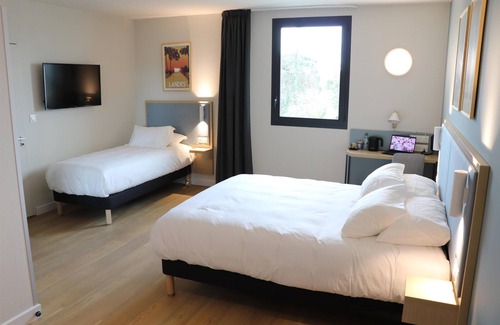 Limoges Hotel | Eco-Friendly Relaxation at Kyriad Limoges - Ester