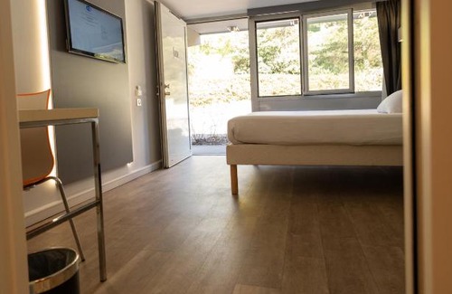 Sainte-Foy-les-Lyon Hotel | Discover Comfort at Kyriad Lyon Sud Sainte Foy Hotel