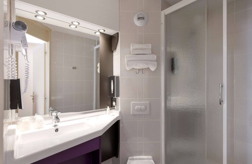 Plaine Centre Ville Hotel | Discover Comfort at Kyriad Lyon Sud - Givors with Spa Access