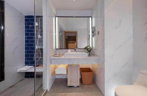 Huiyang Hotel | Discover Kyriad Marvelous Hotel: Family-Friendly Retreat