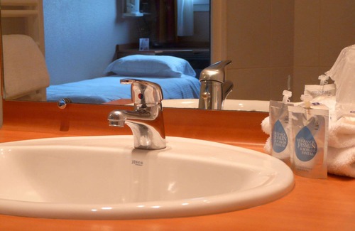 Bouaye Hotel | Discover Kyriad Nantes Sud Bouaye Aéroport with Pool & Spa