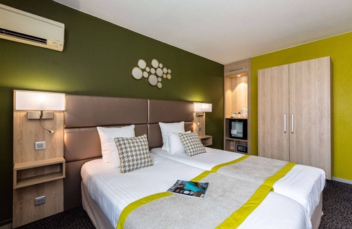 Merignac Hotel | Discover Kyriad Prestige Bordeaux Ouest Mérignac with Pool & Spa