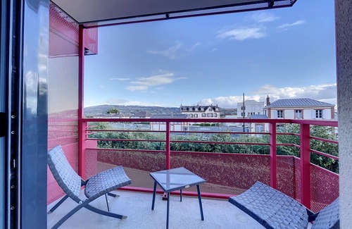 Dives-sur-Mer Apartment | Discover Kyriad Prestige Residence & Spa in Dives-sur-Mer