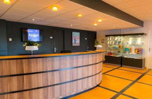 Pont-l'Abbe Hotel | Pet-Friendly Kyriad Quimper - Perfect for Family Getaways