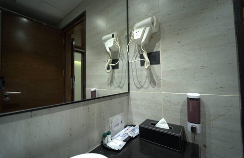 Guntur Hotel | Discover Kyriad Vajram Guntur: Family-Friendly Retreat