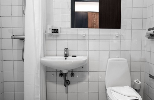 Grena Strand Hotel | Relax at Kysthotellet Djursland with Pool and Breakfast