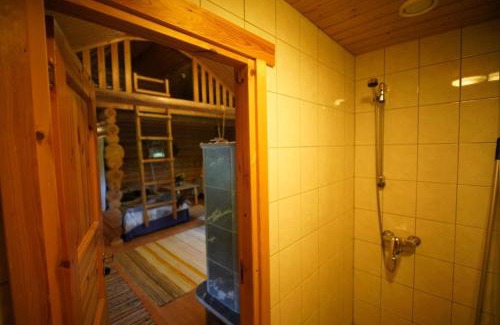 Keuruu Apartment | Discover Kytötupa: Oceanfront Retreat with Private Beach