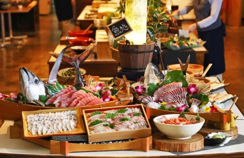 Tahara Hotel | Discover Kyukamura Irago: Family-Friendly with Hot Tub Access