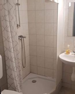 Kecskemet Hotel | Discover Comfort at Lánchíd Szálló - Pet Friendly Stay