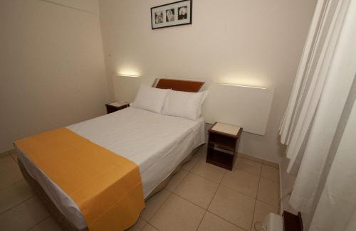 Sao Carlos Hotel | Discover Comfort at Láparos Hotel with Breakfast Included