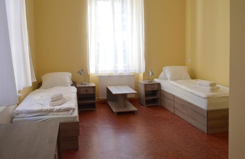 Lazne Kynzvart Hotel | Relax at Lázeňský dům Orlík with Pool and Hot Tub