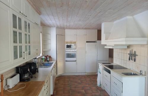 Solleron Apartment | Explore Lägenhet centrala Sollerön: Pet-Friendly Retreat