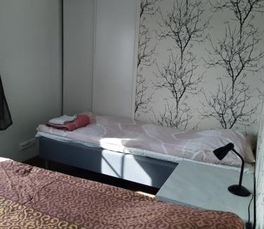 Lapvaartti Apartment | Cozy Stay at Lägenhet Nybrovägen - Child Friendly Retreat