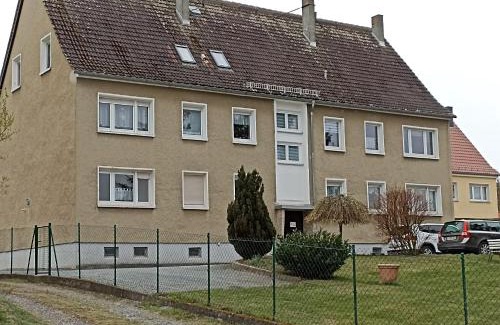 Etzdorf Apartment | Rural Retreat 2: Family-Friendly with Breakfast Included