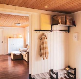 Hagfors Municipality Ski Chalet | Idyllic Långrösta: Pet-Friendly Cabin by the Forest