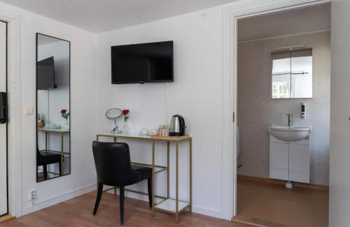 Hoor Municipality Cabin | Pet-Friendly Retreat at Långstorp Gästhem Höör