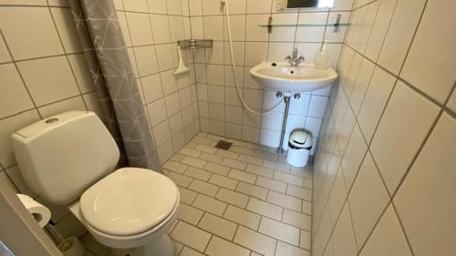 Læsø Apartment | Family-Friendly Retreat at Læsø Efterskole with Pool Access