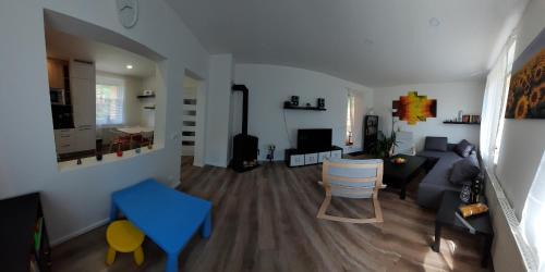 Lisny House | Discover Líšný 105: New Home by Jizera River & Trails