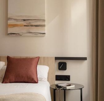 Bilbao City Centre Apartment | Ideal Stay at Líbere Bilbao Ledesma: Pet Friendly & Accessible