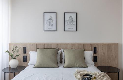 Chamberi Apartment | Elegant Líbere Madrid Chamberí: Pet-Friendly & Accessible Stay