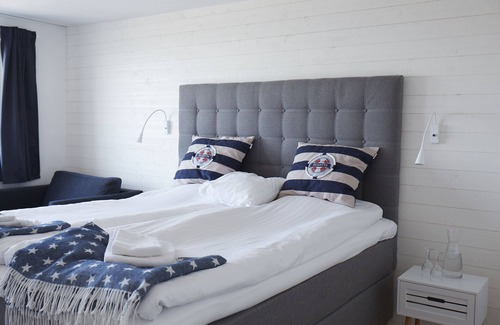 Loderup Hotel | Relax at Löderups Strandbad Hotell & Stugby with Pool