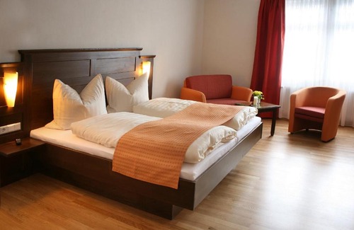 Alpirsbach Hotel | Pet-Friendly Comfort at Löwen-Post with Family Amenities