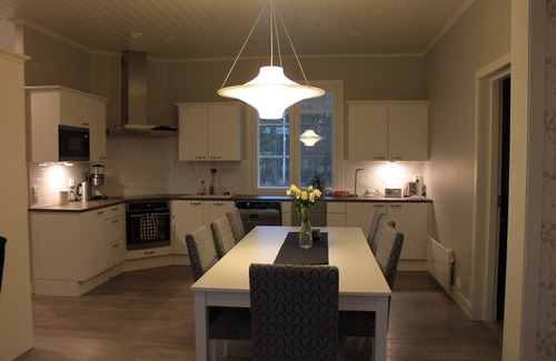 Tiainen Apartment | Ocean View Retreat at Löydön Kartano - Spa & Breakfast Included