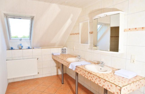 Ennigerloh Hotel | Discover Lüggerts: Cozy Stay with Kitchen Amenities