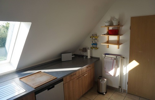 Reppenstedt Apartment | Discover Lüneburg: Spacious 3-Room Retreat with Garden