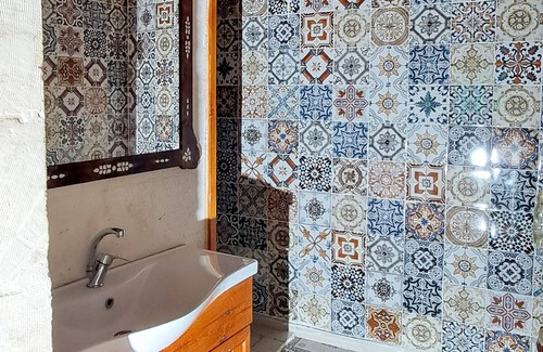 Sahinbey House | Guest Rated: 9.6 at Lütfü Bey Konağı with Breakfast Included