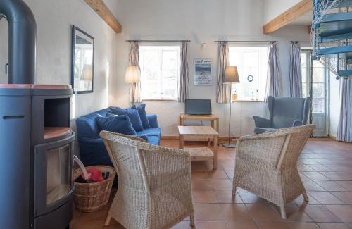 Langenhorn House | Pet-Friendly Lütt Huus an de Geestkant - Family Approved Stay