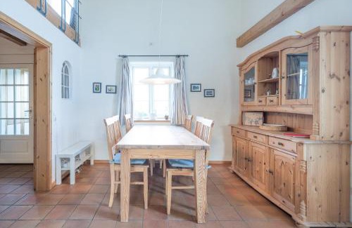 Langenhorn House | Pet-Friendly Lütt Huus an de Geestkant - Family Approved Stay