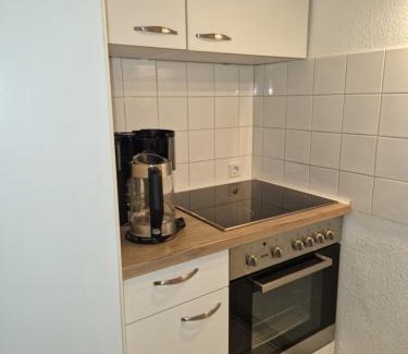 Norderhafen Apartment | Inviting Lütt Moor: Oceanfront Spa & Family-Friendly Retreat
