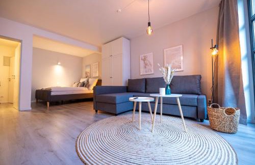 Klushof Apartment | Cozy Lüttje Bude with Private Parking & Family-Friendly Perks