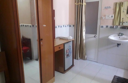 Rach Gia Hotel | Discover LÝ HỒNG PHI: Pet-Friendly Stay with Breakfast