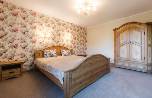 Lena House | Discover Lēnu pils: 10/10 Rated & Family-Friendly Retreat