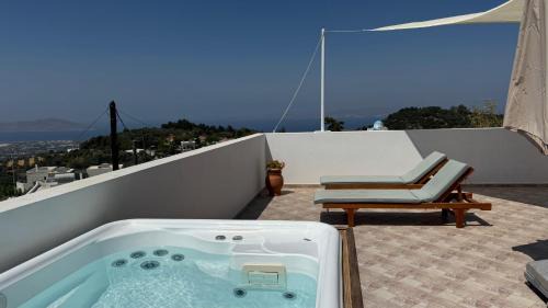 Lagoudi Zia House | Tranquil Oceanfront Retreat at LΟFT by Casa di Somnia