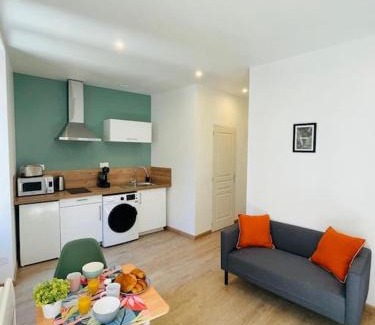 Caussade Apartment | Kid-Friendly Retreat at L’échappée verte, Rated 8.5/10