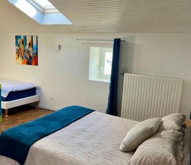 Beaumont Apartment | Discover L'Acacia Futuroscope for 6 - Pet Friendly & Breakfast