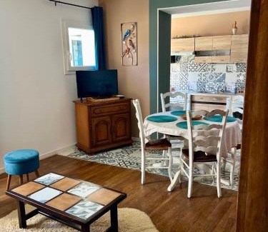 Beaumont Apartment | Discover L'Acacia Futuroscope for 6 - Pet Friendly & Breakfast