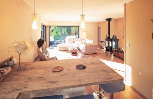 Cahuzac-sur-Vere Ski Chalet | Relaxing Getaway at L'Ecrin de Bois with Spa & Nature
