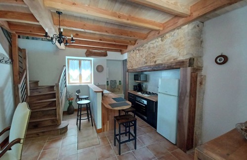 Payrignac House | Intimate Retreat at L'écrin de Léonie et Lucien - 9.8 Rating