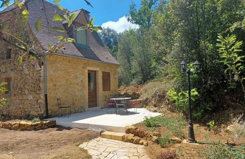 Payrignac House | Intimate Retreat at L'écrin de Léonie et Lucien - 9.8 Rating